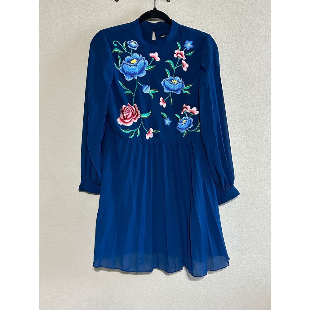 NWOT ASOS DESIGN Petite Pleated Skater Mini Dress with embroidery in navy 8